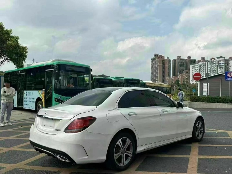 广州20年奔驰C6