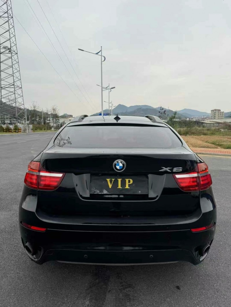 广州14年宝马X68