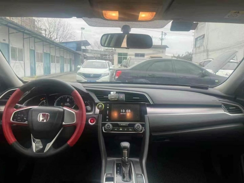 广州18年本田思域4