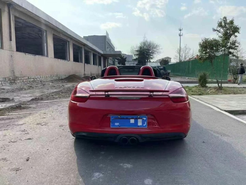 青岛15年保时捷Boxster9