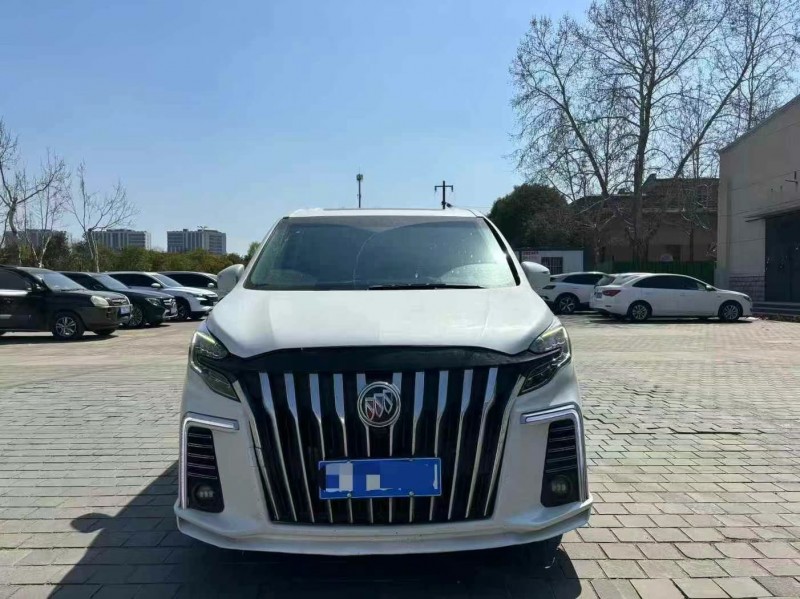 济宁20年别克GL81