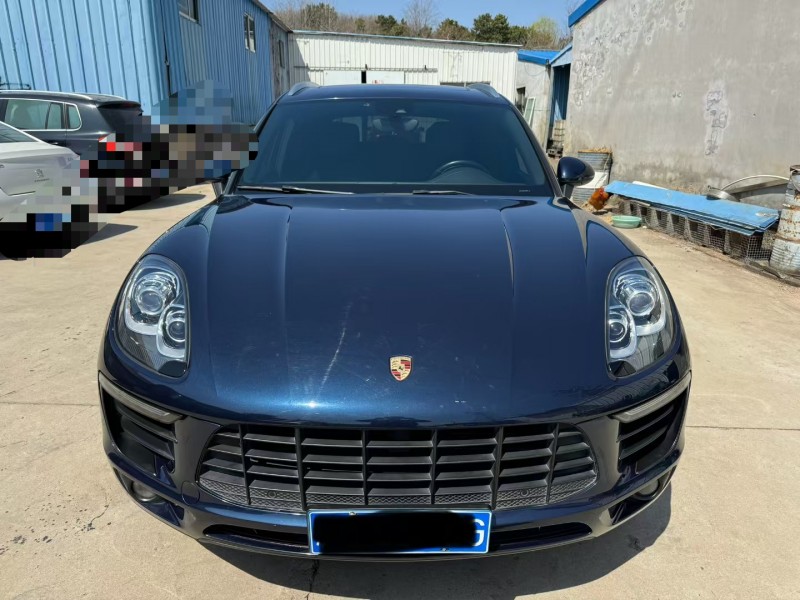 青島18年保時捷Macan1