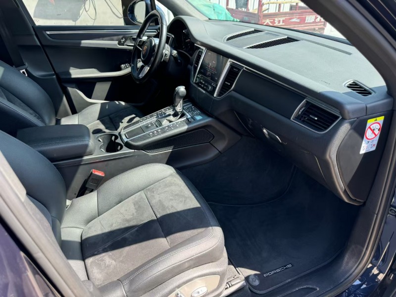 青岛18年保时捷Macan7