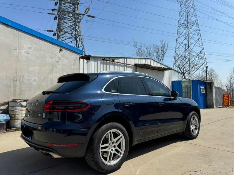 青岛18年保时捷Macan8