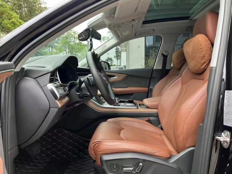 广州21年奥迪Q75