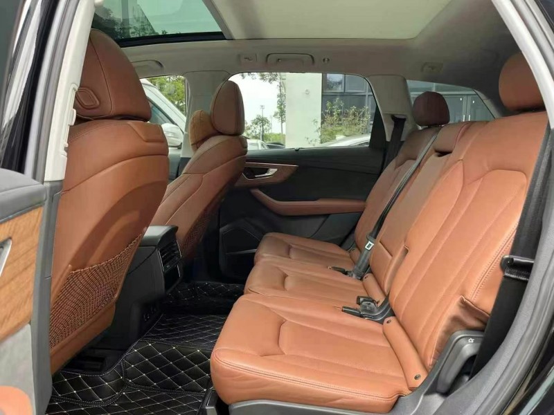 广州21年奥迪Q76