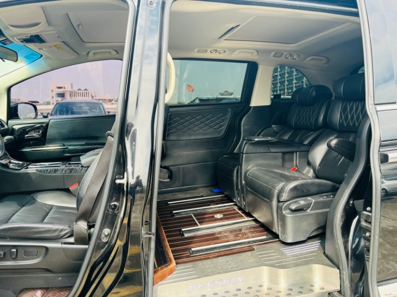 东莞20年本田艾力绅7