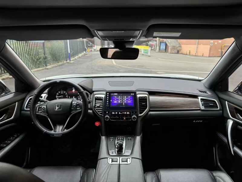 济宁18年本田URV6