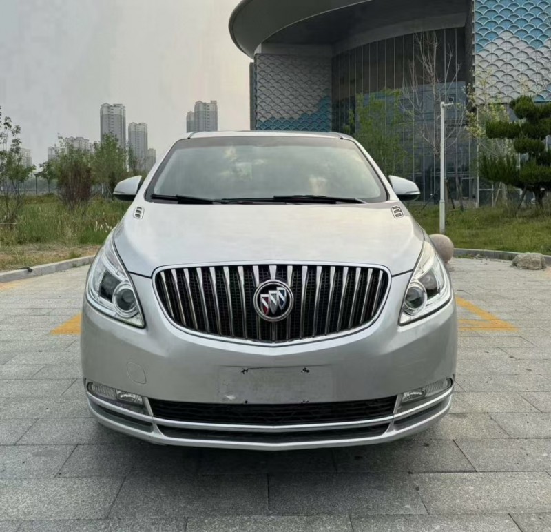 济宁15年别克GL81