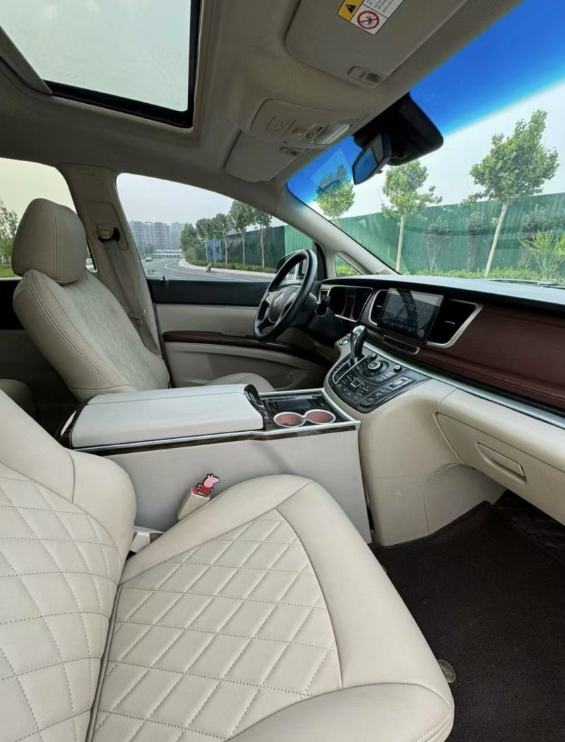 济宁15年别克GL86