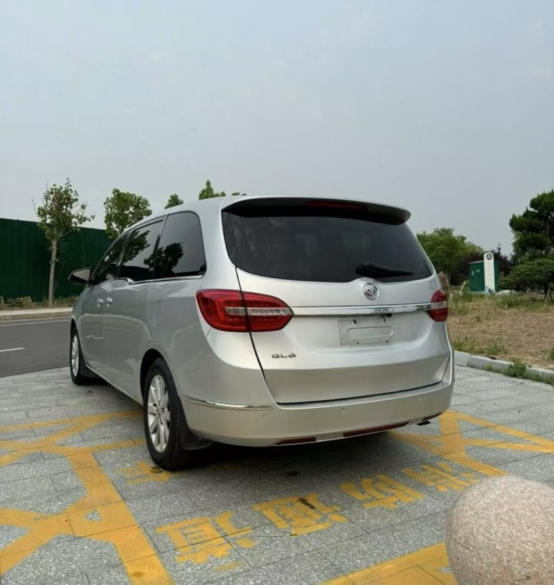 济宁15年别克GL88