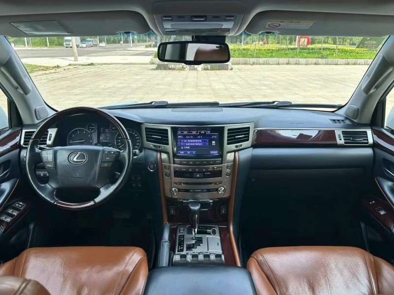 吉林14年雷克薩斯LX4