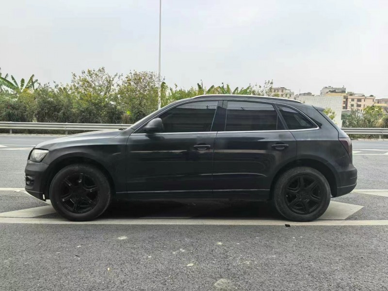 广州10年奥迪Q56