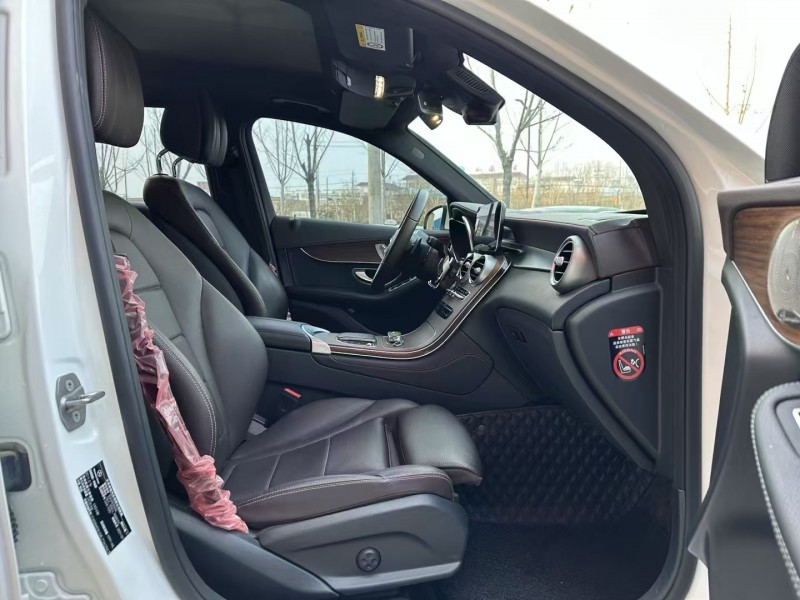 济宁21年奔驰GLC4