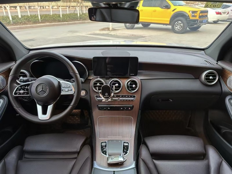 济宁21年奔驰GLC6