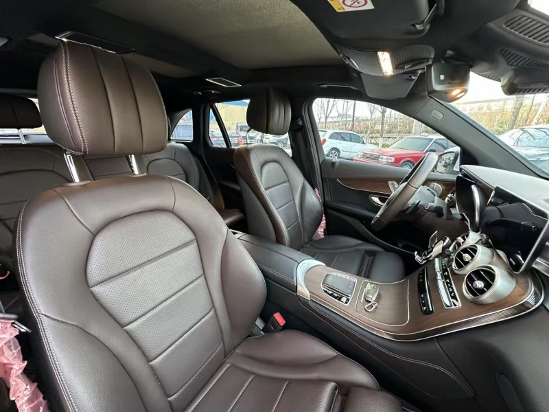 济宁21年奔驰GLC7