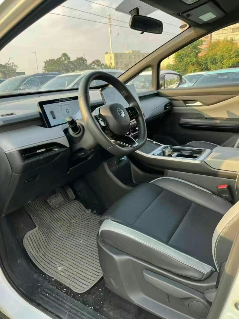 廣州24年合創汽車Z035