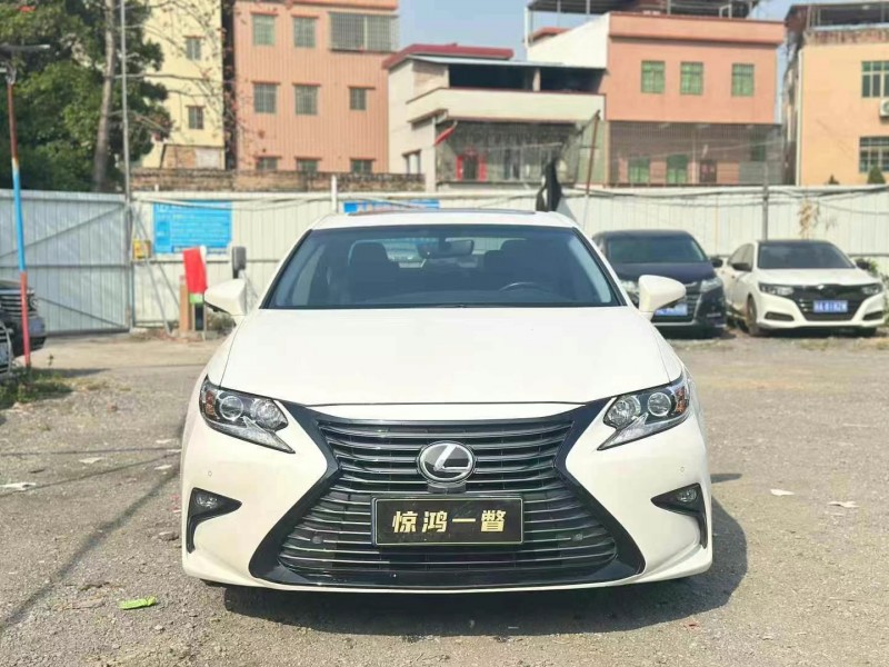 广州16年雷克萨斯ES1