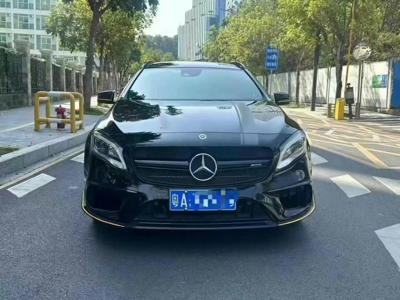 广州18年奔驰GLA1