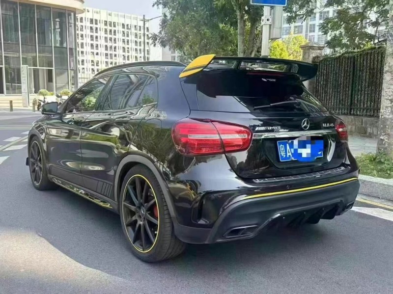 广州18年奔驰GLA8