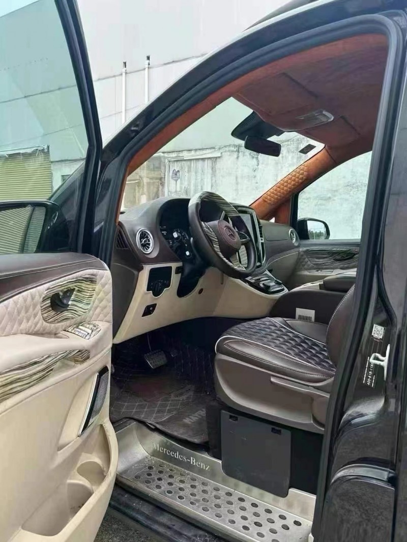 东莞20年奔驰威霆4