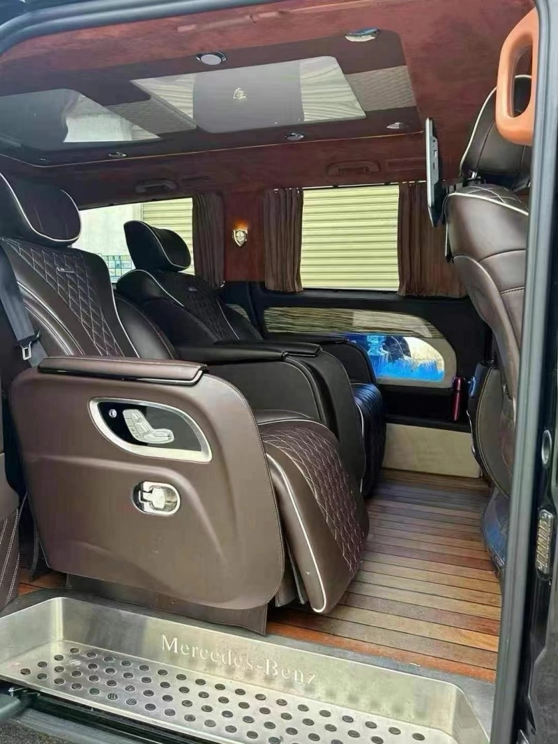 东莞20年奔驰威霆8