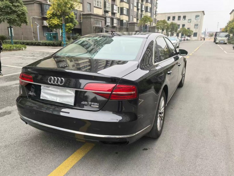 徐州15年奥迪A8L6