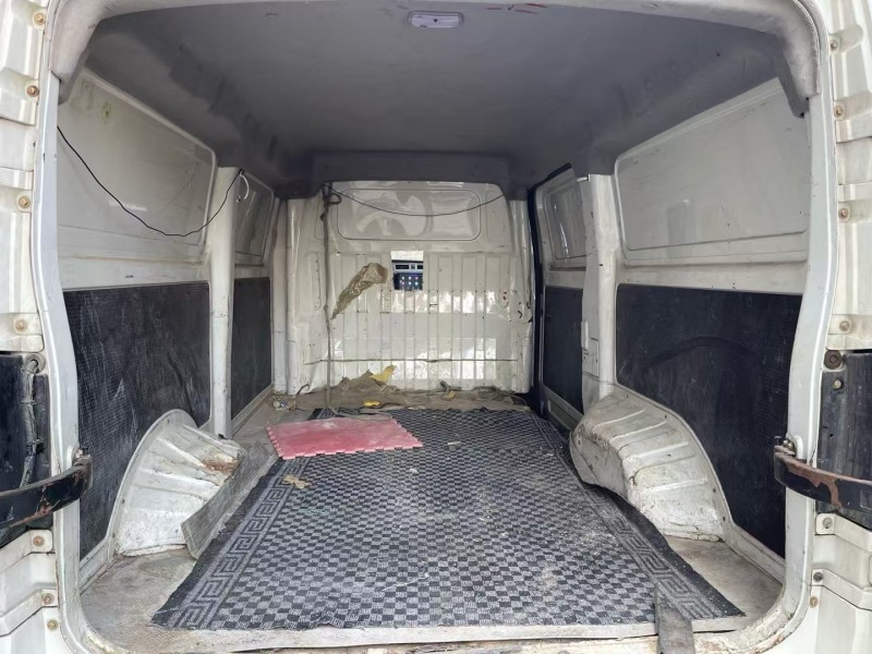 济宁23年广汽吉奥帅凌5