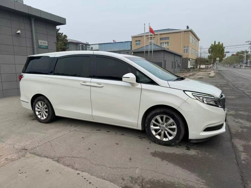 徐州17年别克GL83