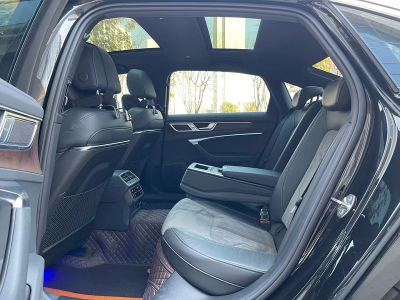 济宁23年奥迪A6L5