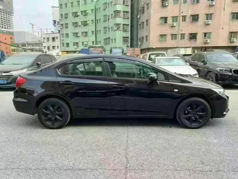 广州12年本田思域5