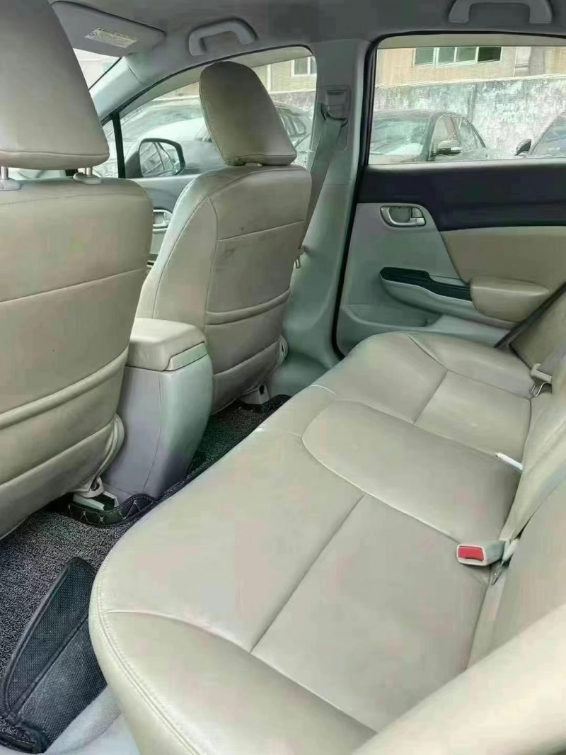 广州12年本田思域7