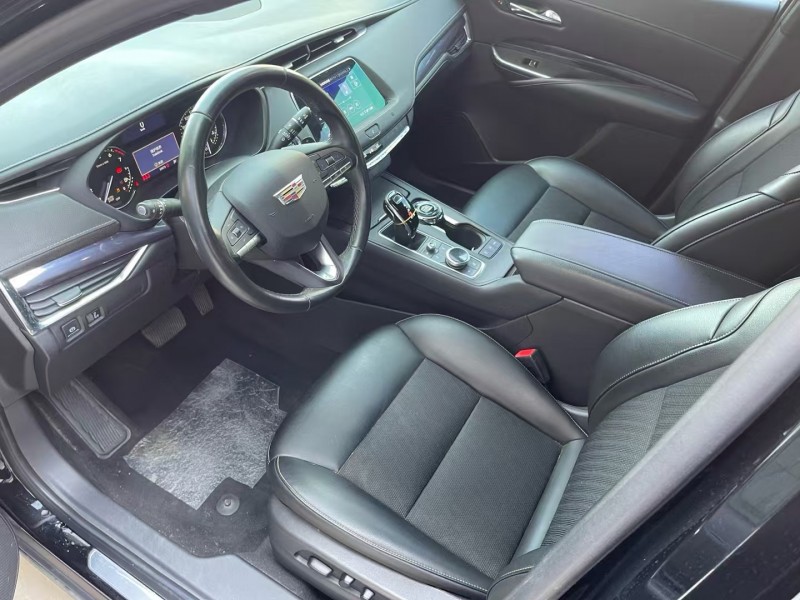 济宁20年凯迪拉克XT44