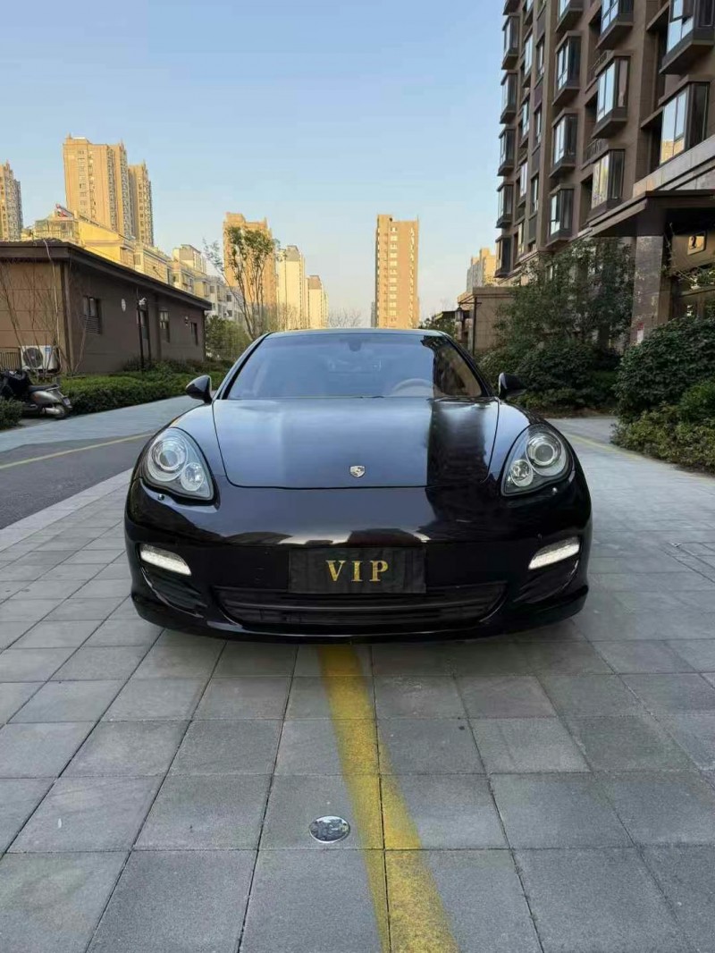 徐州11年保时捷帕拉梅拉1