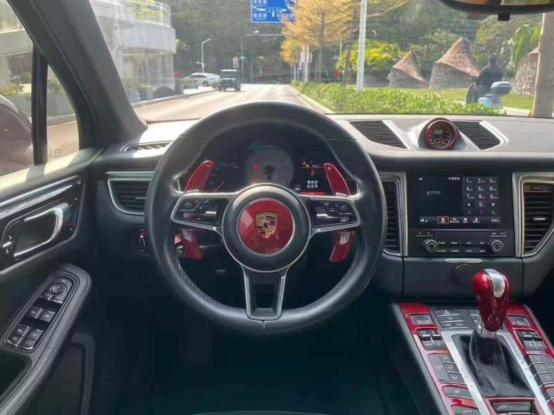 深圳17年保時捷Macan4
