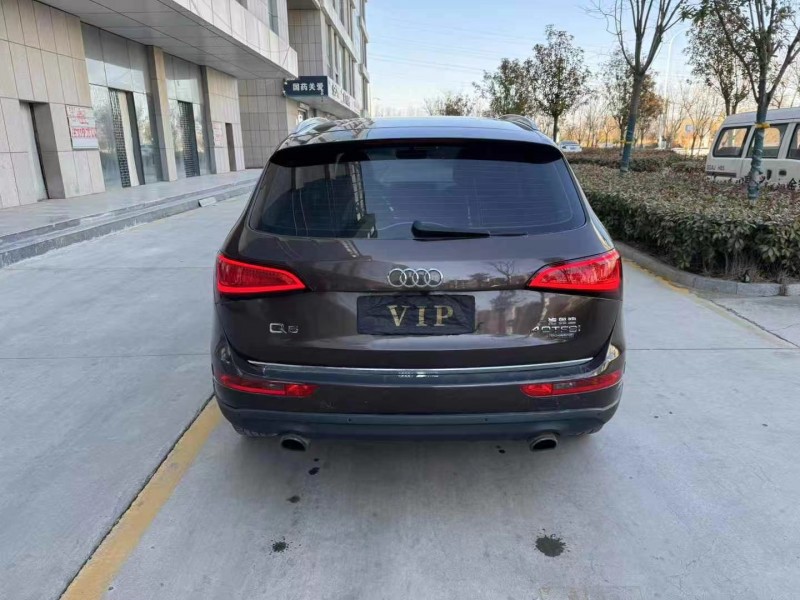 济宁16年奥迪Q59