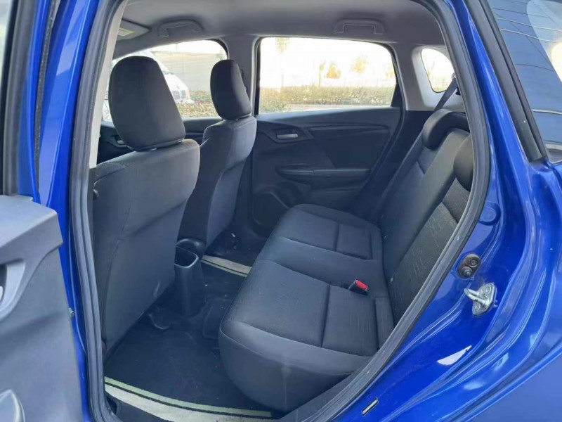 济宁17年本田飞度5