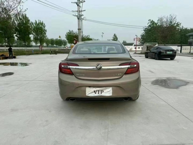 徐州17年别克君威9