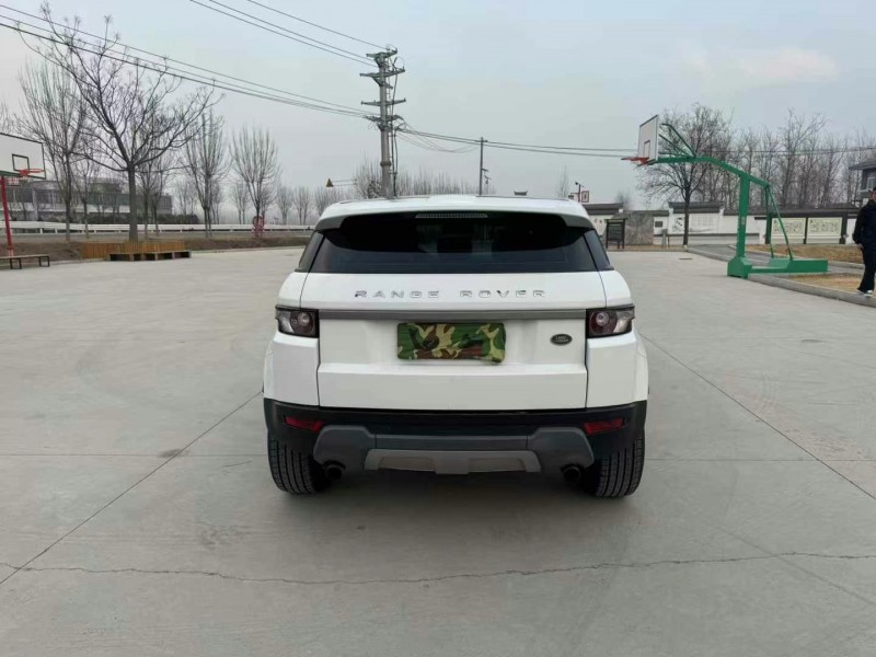 徐州16年路虎极光9