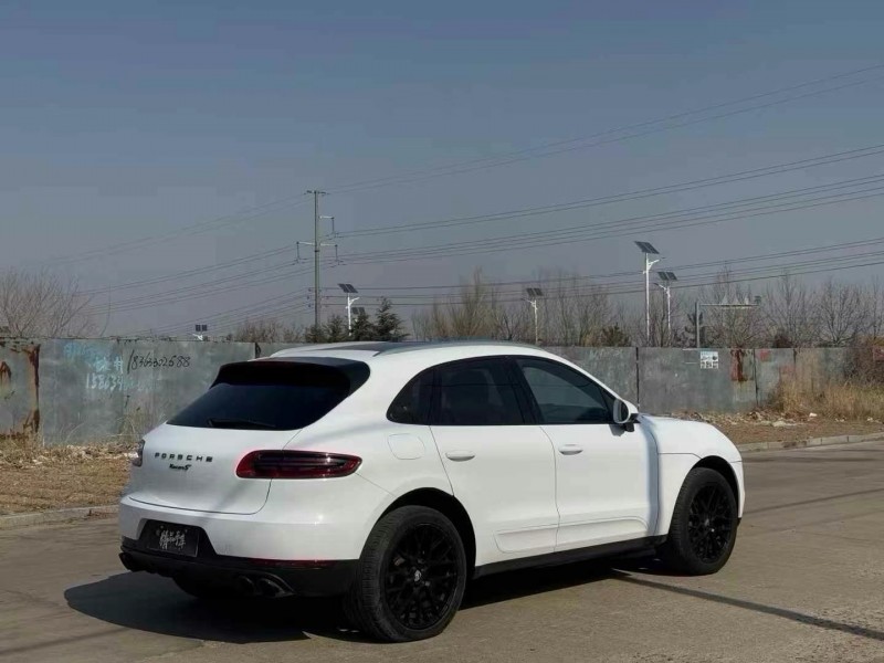 青岛18年保时捷Macan5