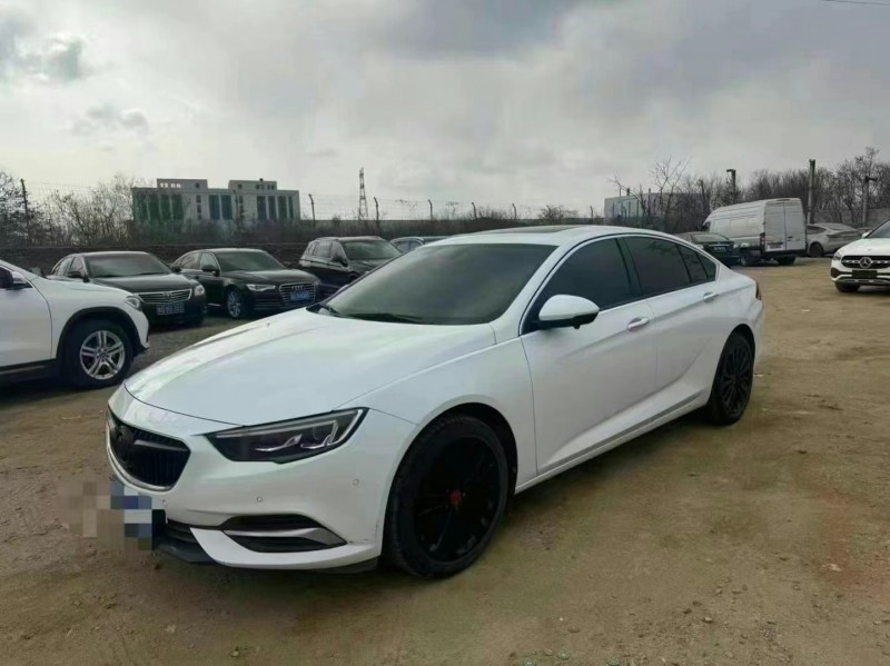 青岛19年别克君威3