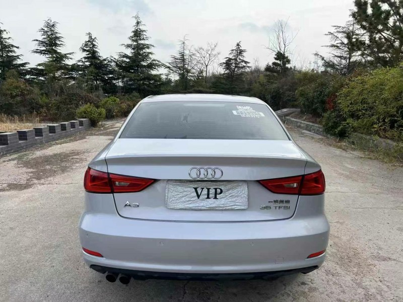 青岛14年奥迪A34