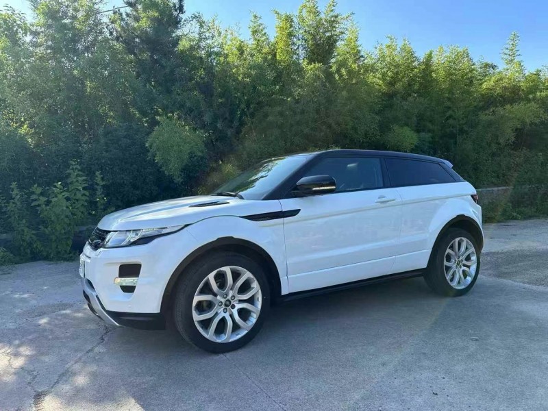 青岛14年路虎极光3