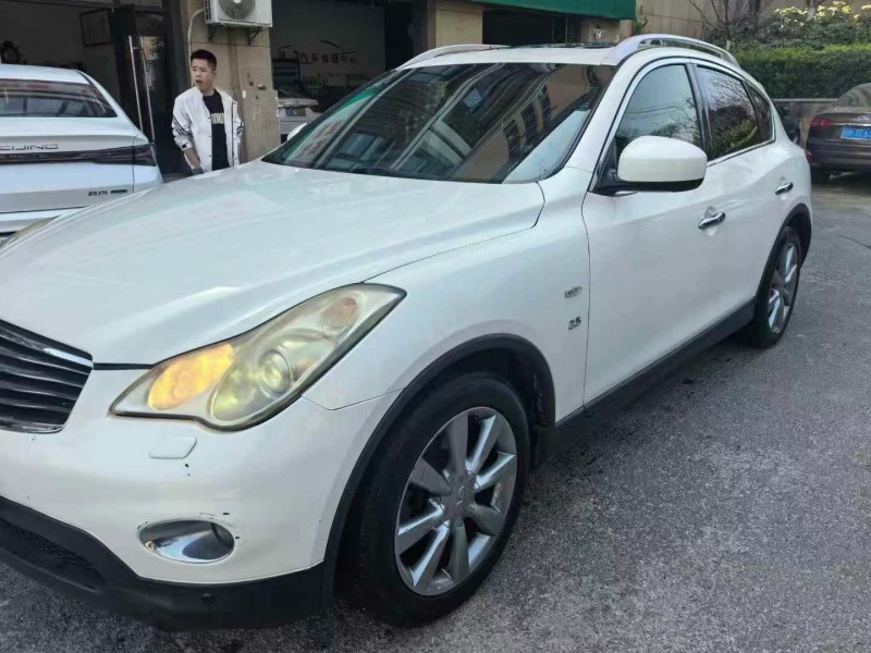 九江14年英菲尼迪QX502