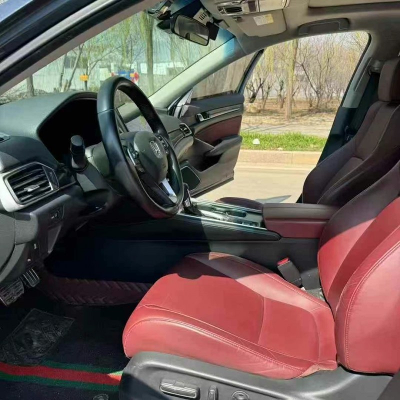 济宁22年本田雅阁5