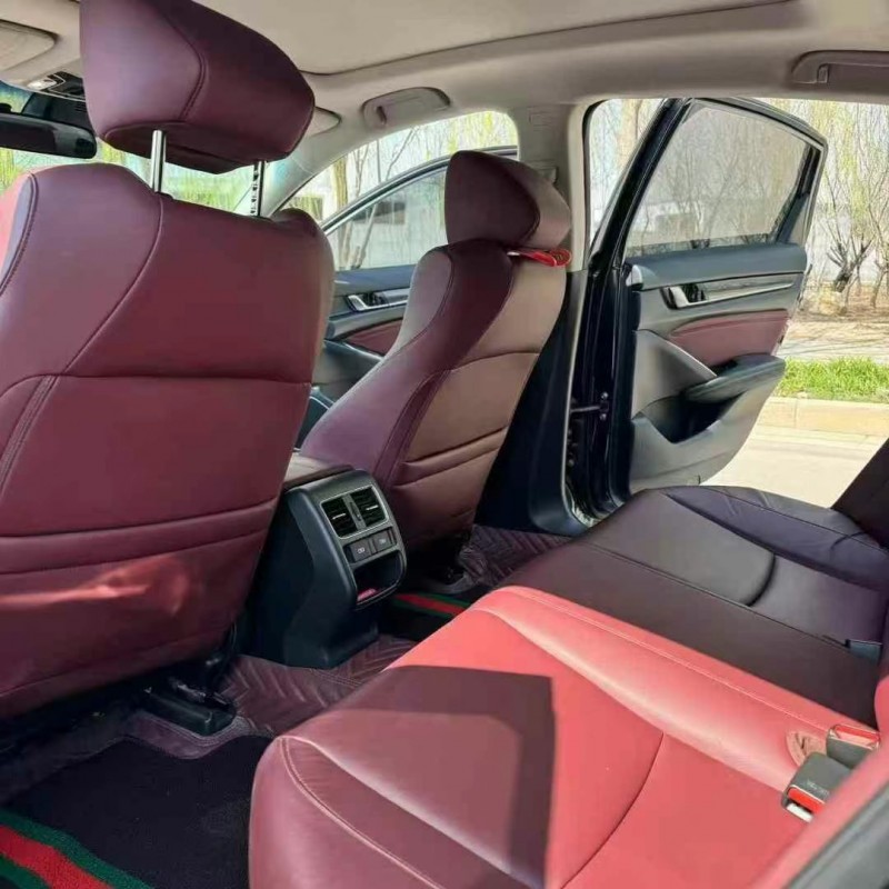 济宁22年本田雅阁6