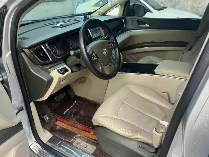 青岛13年别克GL85