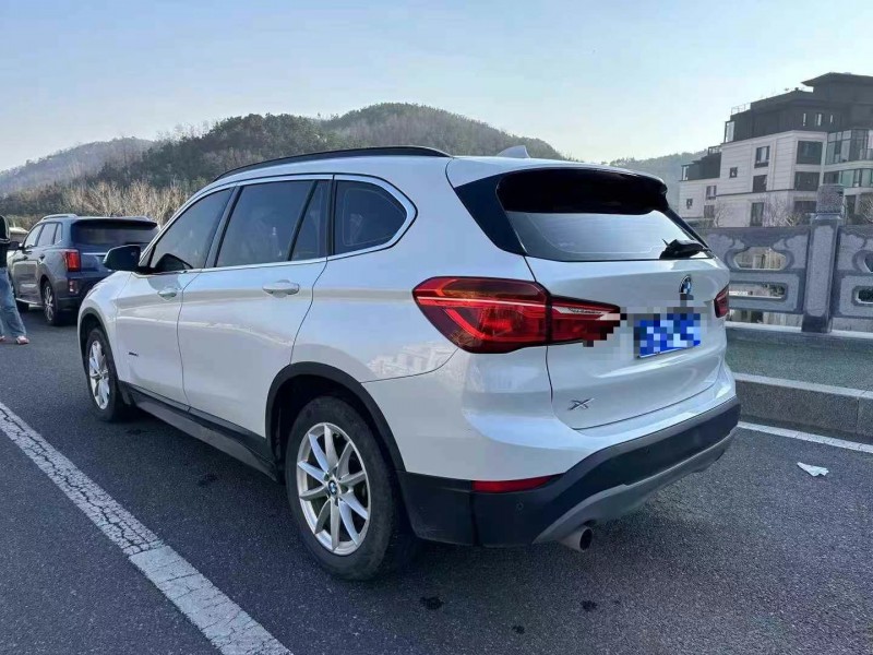 济宁17年宝马X17