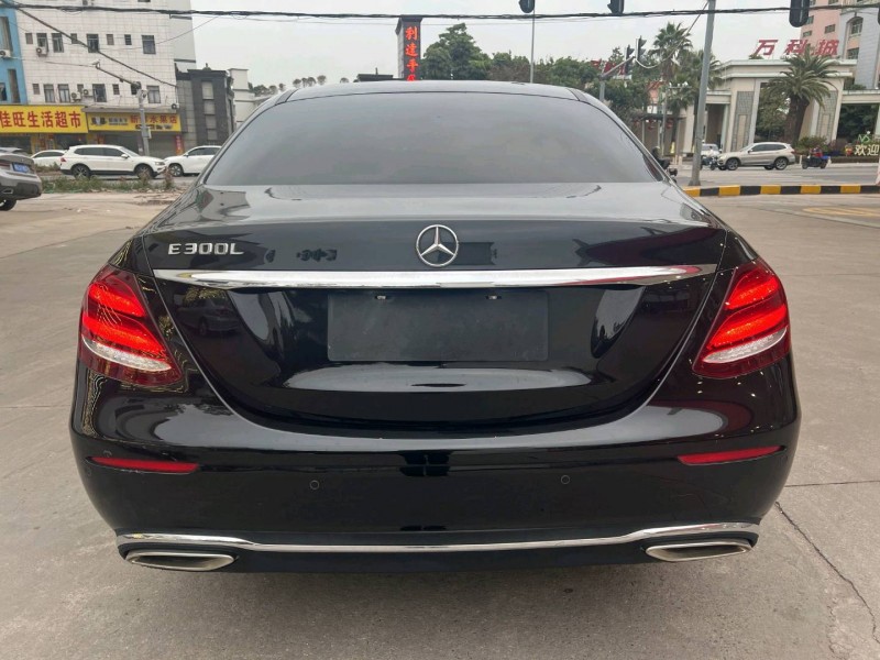 东莞18年奔驰E8