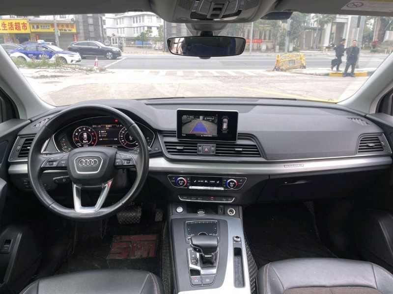 东莞19年奥迪Q56